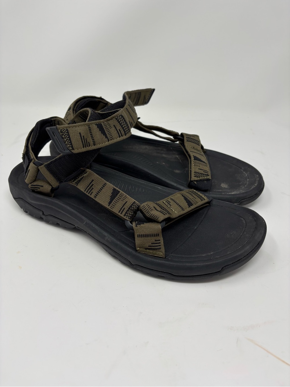 Teva Sandals Hurricane XLT2 Men’s Sz 10 Olive Green Sport Shoes Hiking Outdoors